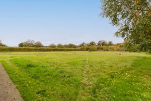 6 Rushton Avenue South Godstone
